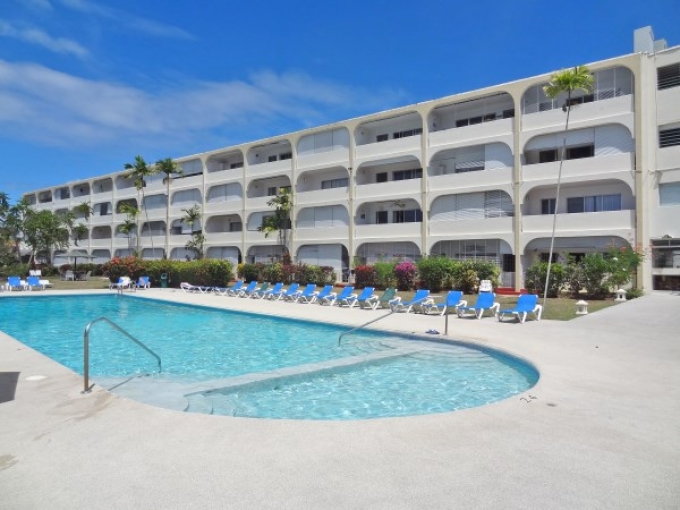 Golden View Third Floor bedrooms House for rent at Barbados